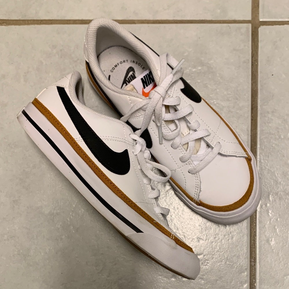Nike Court Legacy Kids White and Gold Sneakers